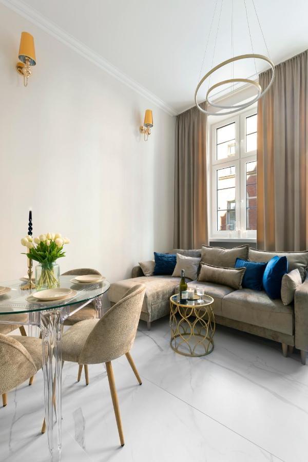 Old Town Premium By Elite Apartments กดัญสก์ ภายนอก รูปภาพ